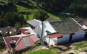 Hospedaje Bella Vista Mongui